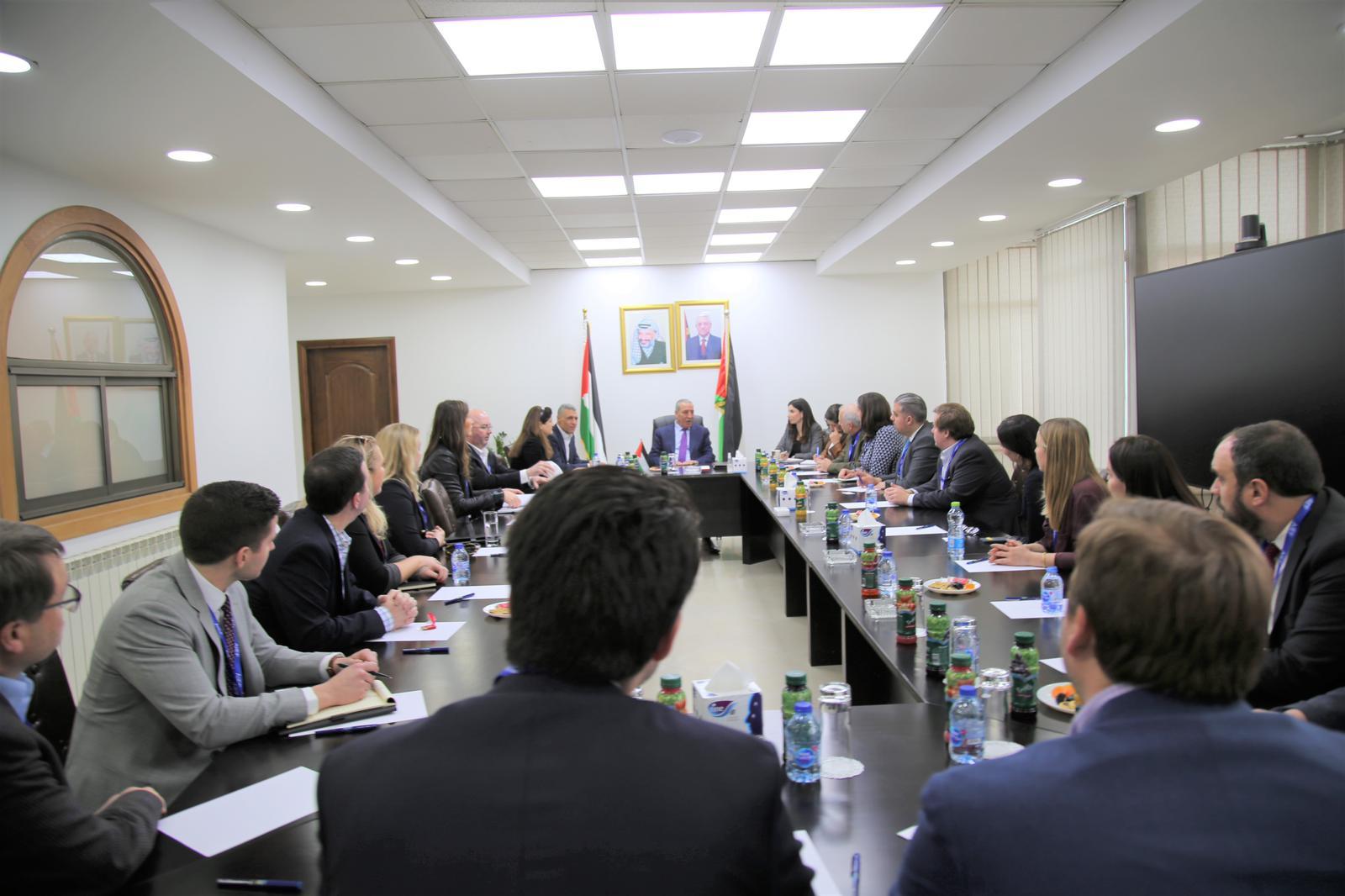 جانب من اللقاء